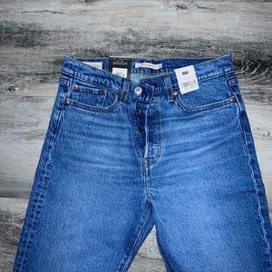 Levi’s Wedgie Straight Jeans